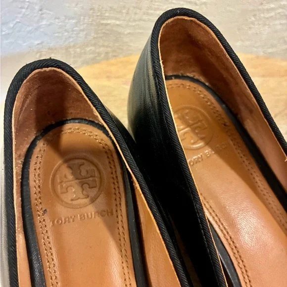 Tory Burch Black Leather Flats with Bow 7.5 - Picture 2 of 9